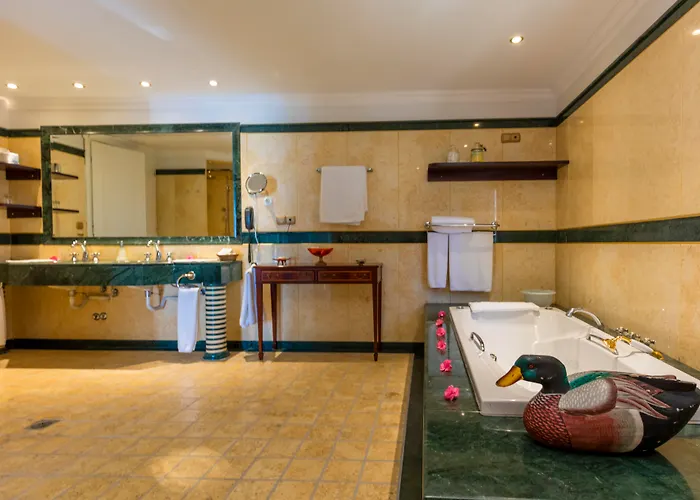 The Danai Nikiti (Sithonia)